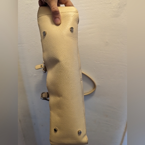 Adrienne Vittadini Shoulder bag, Ivory color - Picture 5 of 9